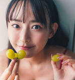 「数々のコンテストでグランプリに輝く逸材・高崎かなみ、まぶしい水着姿を披露」の画像1