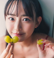 数々のコンテストでグランプリに輝く逸材・高崎かなみ、まぶしい水着姿を披露