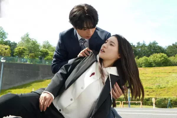 【ボーダレス】桃子（土屋太鳳）、蕾（佐藤勝利）の目の前で衝撃の展開　最終章のあらすじ＆場面写真