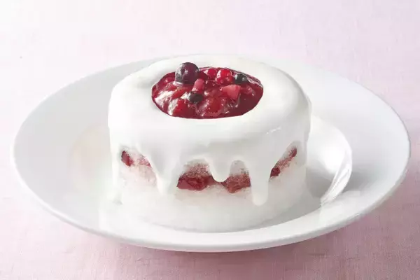 ジョナサンに“進化系かき氷”登場　まるでショートケーキ？“ふわほろっ”な口どけ