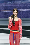 「TWICEジヒョの実妹・SEOYEON、TUIDEとしてきょうデビュー　姉からのアドバイス明かす」の画像1