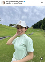 山本里菜アナ、超ミニスカで“太もも美脚”全開「脚まで美しい スタイル最高」「爽やかで素敵」