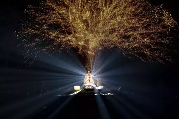 倉木麻衣、ヒーリングとR&Bを融合　幻想的な演出で綴る新たな「ワンダフル・ワールド」【セットリスト付きライブレポ】