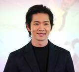 「松下洸平、第1子誕生を報告「家族で力を合わせて歩んでいきたいと思います」　2025年7月に結婚を発表」の画像1