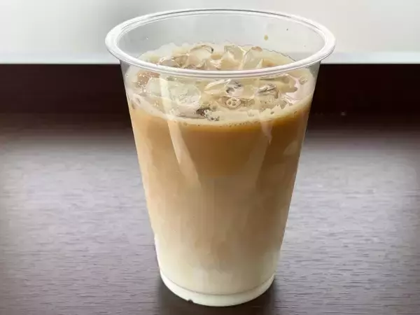 「なにこれ絶対美味しいやつ」雪見だいふく×アイスカフェラテの簡単アレンジに「最強すぎる」「公式から真夏のライフハックきた」