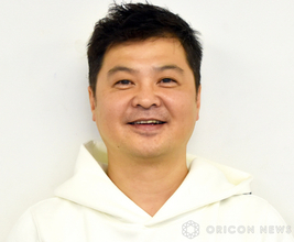 月亭方正、次女と“顔出し”親子ショット　親子で見せた変顔に反響「そっくり！いい親子」「娘ちゃんめっちゃ可愛い」