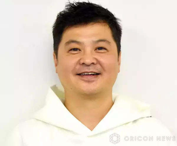 月亭方正、次女と“顔出し”親子ショット　親子で見せた変顔に反響「そっくり！いい親子」「娘ちゃんめっちゃ可愛い」
