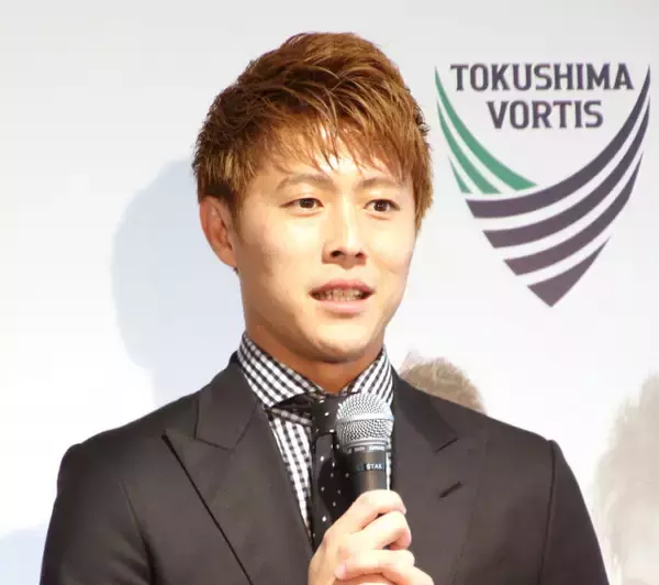 【W杯2026】柿谷曜一朗、冷静沈着な解説で“ジーニアス”の本領発揮「本田不在でイキイキ解説してる」「言語能力が高い」