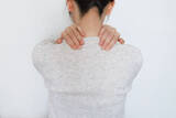 「「朝からだる重い…」「夕方になると限界…」慢性的な肩の重さに向き合う肩こりケア」の画像1