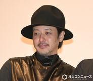 オダギリジョー、撮影のセリフ一言目からアドリブ　くるま監督がツッコミ「台本なんですよ」