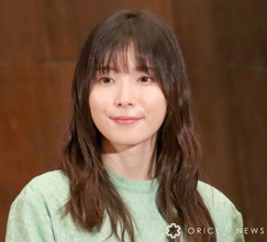 松岡茉優、明るめヘアの“イメチェン”姿に反響「めちゃくちゃ似合ってる！」「髪色もヘアスタイルもかわいすぎ」