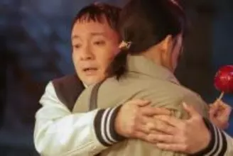 死んだはずの恋人と再会…　10年前に戻った濱田岳“モブさん”　次々と事件を解決へ『刑事、ふりだしに戻る』第1話【ネタバレあり】