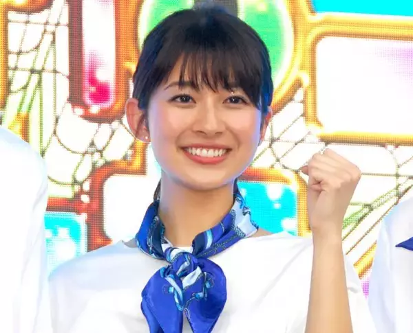 元TBS山本里菜、美しいプロポーション惜しげもなく披露　「ドキッとしちゃった」「吸い込まれそう」水着ショット解禁にファン歓喜