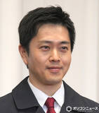 「吉村洋文知事、明石家さんまとの2ショットに反響「素敵な写真」「国宝級ツーショット」」の画像1