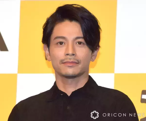 『ザ・ロイヤルファミリー』出演・吉沢悠、俳優仲間とのプライベートショットに反響「イケメンすぎる」「画が強い」