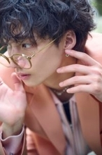 令和に“愛し愛される”至宝の端麗ビジュアルを披露　ICEx志賀李玖が初の写真集