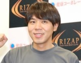 ロッチ・コカドケンタロウ、“愛車”公開に反響「アイボリーの240も素敵」「車もおしゃれー」→サーフィンへ「人生を謳歌している」