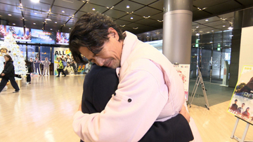 伊藤英明、浜田雅功とハグ2ショット　初共演に喜び爆発　好きすぎて質問攻めに