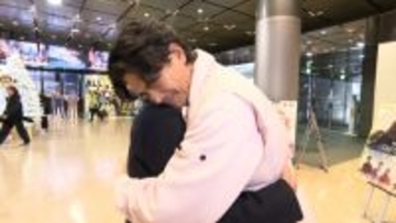 伊藤英明、浜田雅功とハグ2ショット　初共演に喜び爆発　好きすぎて質問攻めに