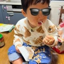 静かだなと思ったら…納豆まみれの我が子、衝撃の光景と香りに「納豆ギャングだ！」「豪快にやったな～」