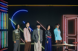 サカナクション、新曲「いらない」MV公開　山口一郎が“二人羽織”で奇怪なダンス　新アー写も解禁