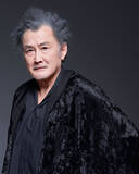 「吉田鋼太郎、舞台『リア王』主演「リアルな感情は今の自分なら無理なくやれそう」　共演の藤原竜也＆石原さとみに期待＆注目」の画像1