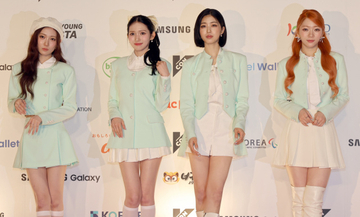 【KCON JAPAN】IS:SUE、美スタイル際立つ“女神ビジュアル”披露　“キュートすぎる”ステージ予告も
