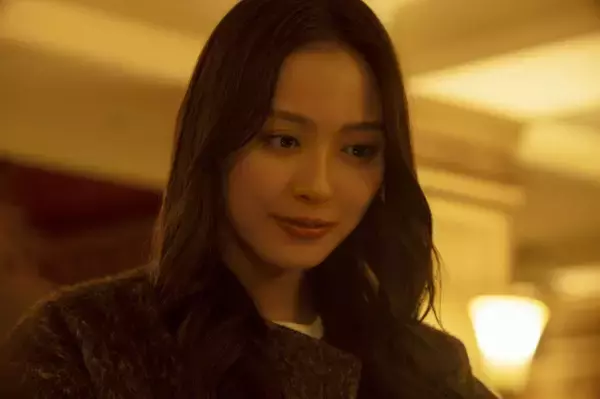 内田理央“千春”、海斗“ISSEI”と接近し…『略奪奪婚』第5話【あらすじ】