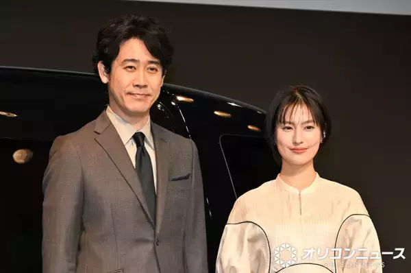 大泉洋＆恒松祐里のイベント、台風の影響で開始遅れる　CM撮影秘話「大泉さんの『ムムムッ』のバリエーションがすごかった」