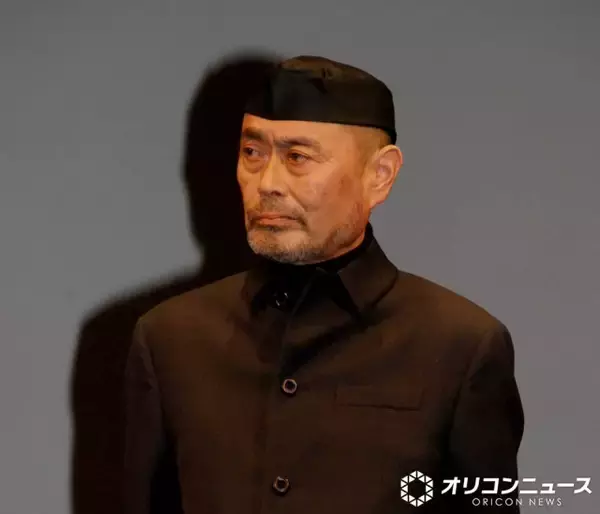 77歳・伊武雅刀「秋の我が家の風物詩」　自宅で作る干し柿を披露「いい風景ですねー！」「おいしい干し柿になるといいですね」