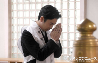 大河『豊臣兄弟！』仲野太賀、大阪城豊國神社で長～く祈念…「念が乗りすぎた」　秀長公へ「見守って」