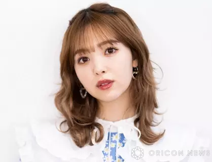 藤田ニコル、臨月の大きなお腹でリンクコーデ披露「もうすぐ？」の声