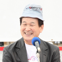 辛坊治郎、車名明かさず”納車報告”　SNS考察「PORSCHE買ったんですか！！」「911 GT3か…いいなぁ〜」