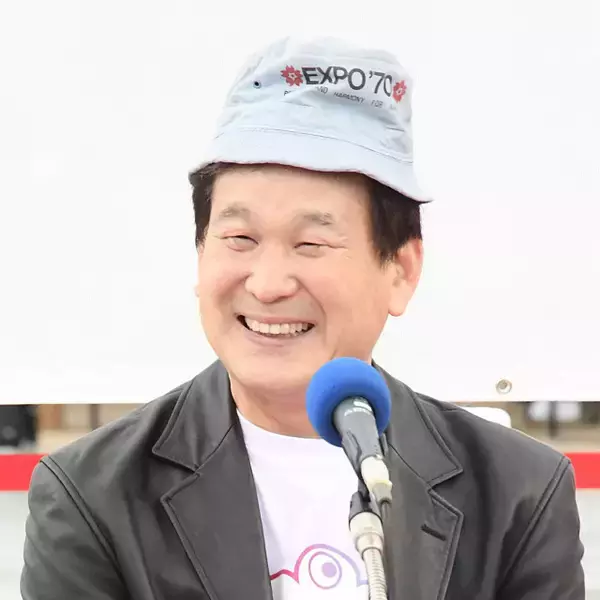 辛坊治郎、車名明かさず”納車報告”　SNS考察「PORSCHE買ったんですか！！」「911 GT3か…いいなぁ〜」