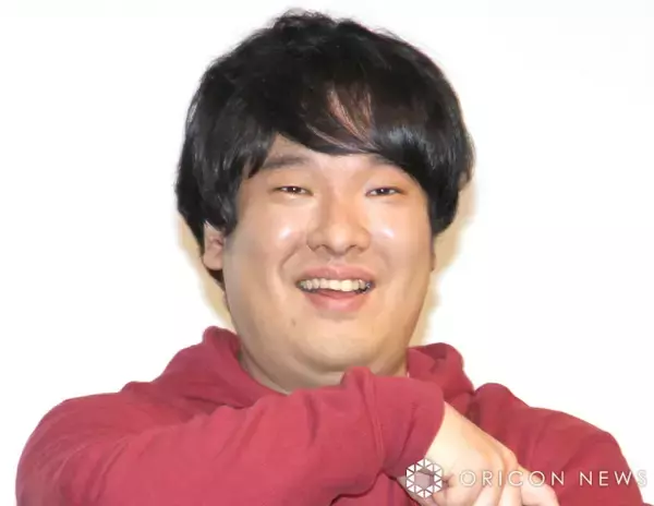 岡崎体育、「10周年記念ツアー」先行受付に不備　札幌公演で「座席数を超過して当選を…」チケットぴあが謝罪