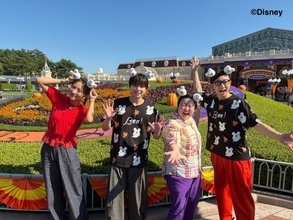 M!LK塩﨑太智、ミニーに吉田仁人の“代理謝罪”　ディズニー・ハロウィーンをガイド