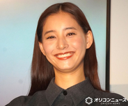 新木優子、劇中“遺影”を夫役・目黒蓮が撮影「あたたかく優しい人」