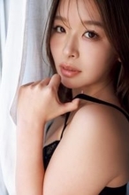 美尻パーソナルトレーナーSakura、話題沸騰で『FLASH』再登場　健康的なプロポーション