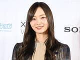 「乃木坂46梅澤美波、“素足ドレス”姿に反響　長すぎる美脚に「スタイルがレベチすぎ」「もはや絵画」」の画像1