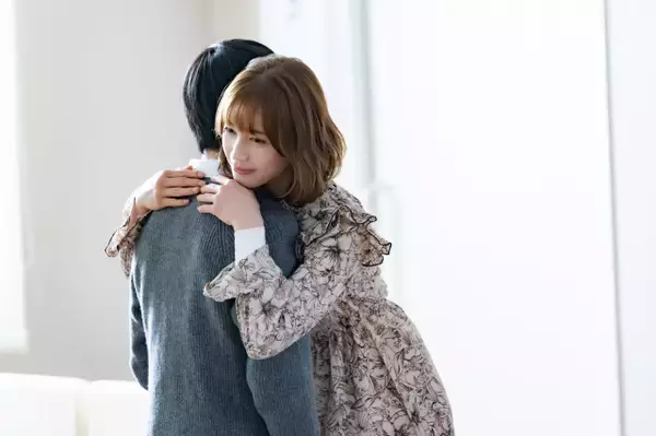 伊藤健太郎、内田理央＆中村ゆりかと立て続けにベッドシーン　SNSざわつく「私にとっては眼福回」「まだ2話なのに…濃厚」『略奪奪婚』第2話【ネタバレあり】