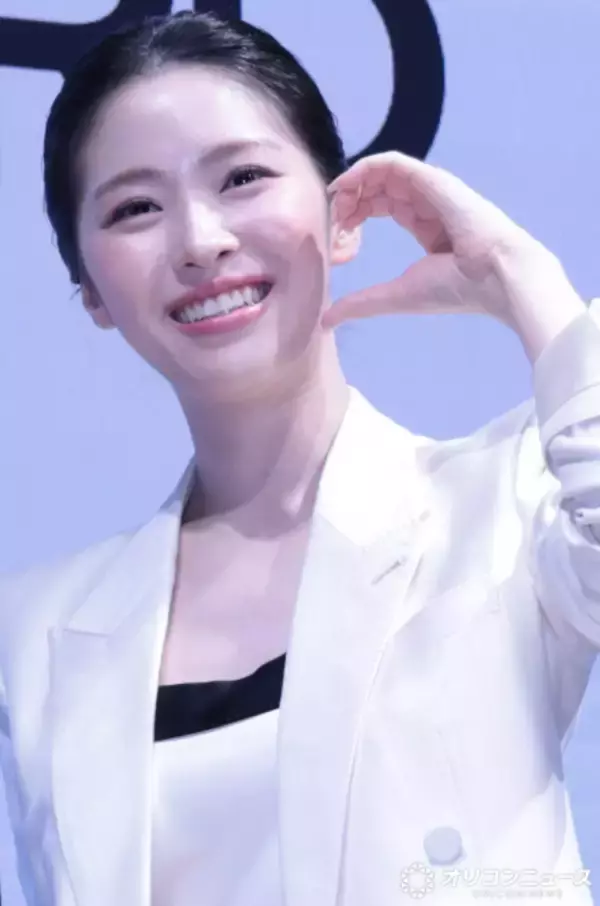 ITZY・RYUJIN、ハンサムな白パンツスーツ姿　ワールドツアー完走にも感謝