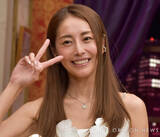 「「身体細すぎ！」熊切あさ美、ほっそり美脚がのぞくショートパンツ姿に「足細っ」「スタイル変わらない」と反響」の画像1