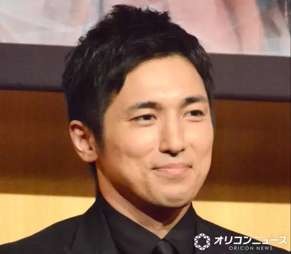 高橋光臣、DAIGO＆北川景子“家族”とディズニーシー満喫　貴重なショット公開「なんかお似合いです」「あらご夫婦みたい笑」