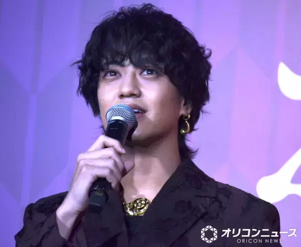 高橋海人、不在の主演・長澤まさみに呼びかけ“返し”　ニュースで記された文字に驚き「一体何が起きているんだ」