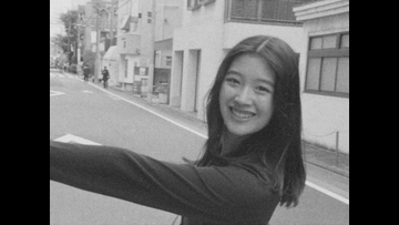 藤原さくら「赤」新MVを公開　主演は川床明日香＆渡邉多緒、10周年記念ポップアップも開催