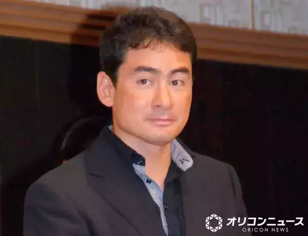 登山家・野口健、『ミス日本』グランプリの長女が誕生日を祝福　幼少期の親子写真を公開「素敵な父娘」「2人とも変わらない」