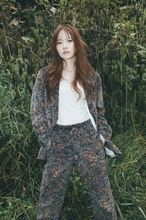 乃木坂46田村真佑、4年ぶり『B.L.T.』登場　三者三様の衣装で魅せる