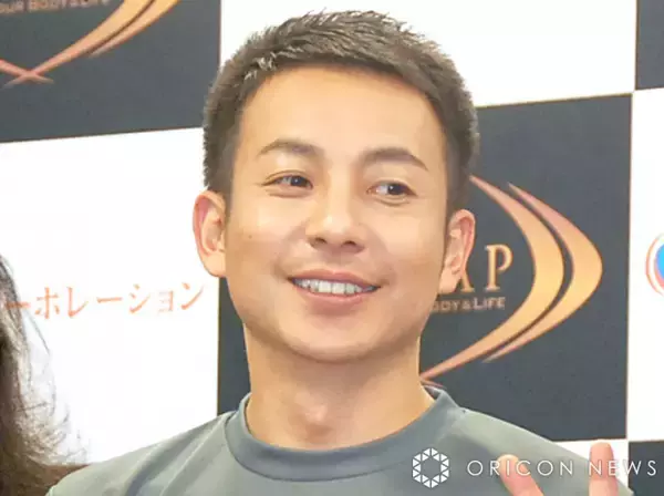 我が家・坪倉由幸、オーダーメイドで作った自宅の植物棚を公開「最高です！カッコイイです！」