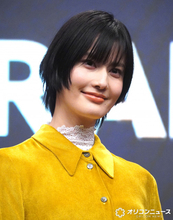 橋本愛、撮影前は“オペラ”を熱唱「マネージャーさんには申し訳ないんですけど…」　意外な一面に共演の佐藤二朗も驚き