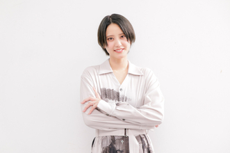 山崎紘菜、横山裕からのコメントに「私の方こそ…」　撮影中の姿に「すごく熱いものをいただきました」